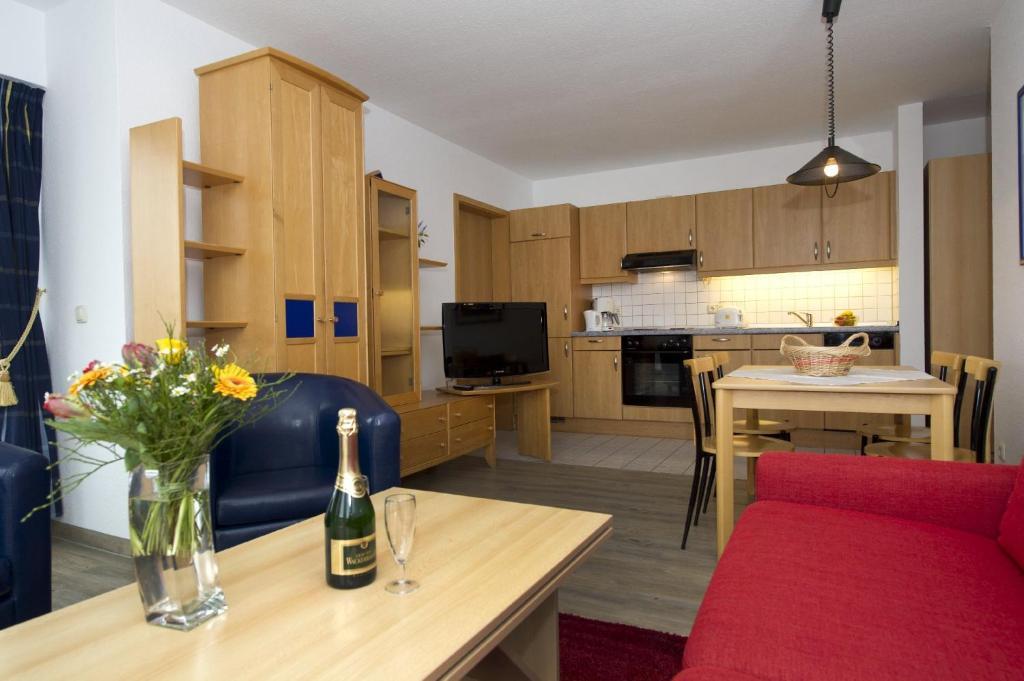 Haus Mecklenburg Apartment Гьорен Стая снимка